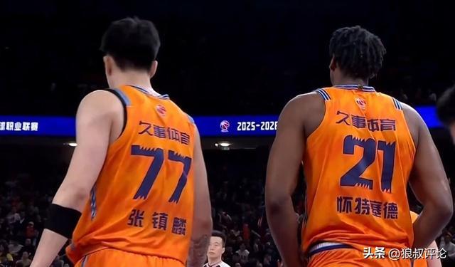 乐鱼体育-CBA排名:上海稳居第一 四队争前4白热化 季后赛尾班车名额最惨烈